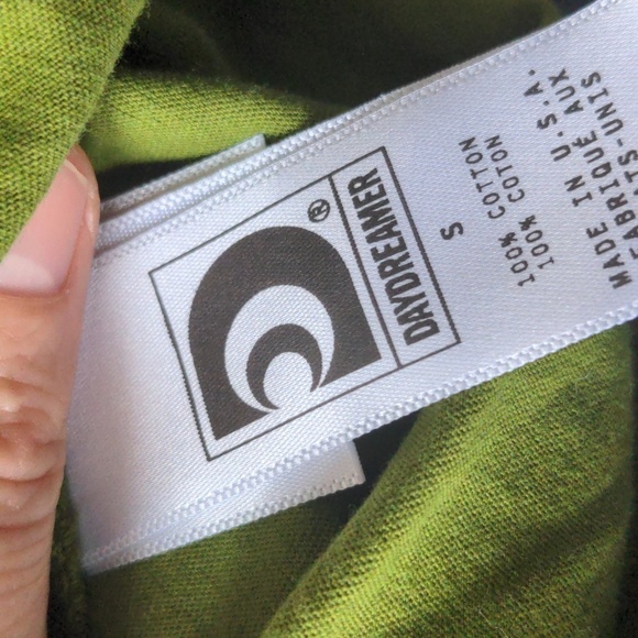 DAYDREAMER Elton John the One Solo Tee NEW Size S Green Boho Colorful - Picture 6 of 6